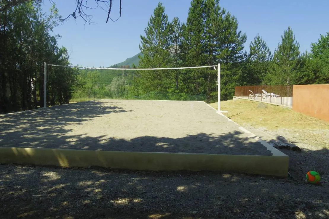 camping-les-cigales-saint-genis-iuwsr