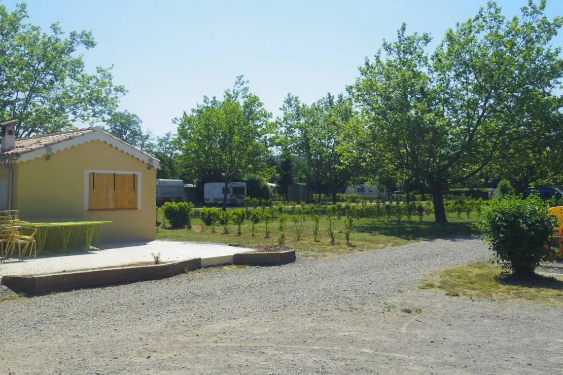 camping-les-cigales-saint-genis-nfne5