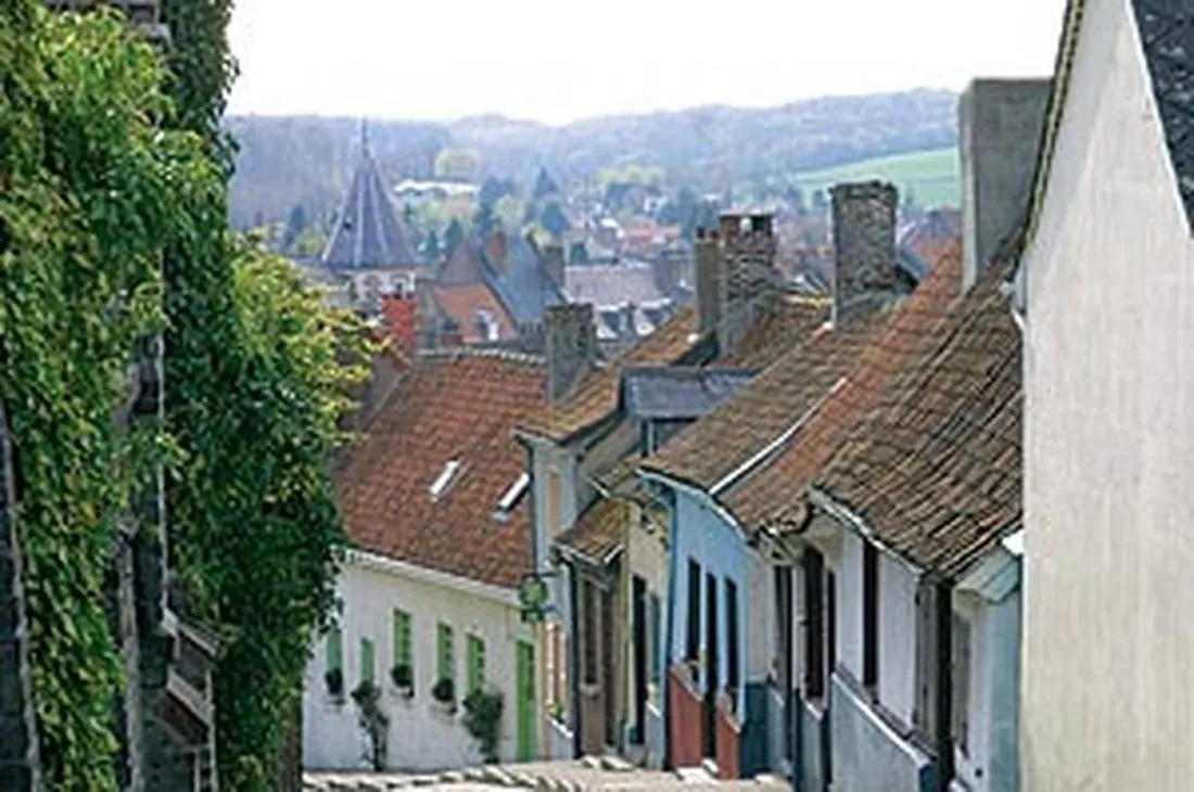 municipal-des-peupliers-auxi-le-chateau-rvtn9