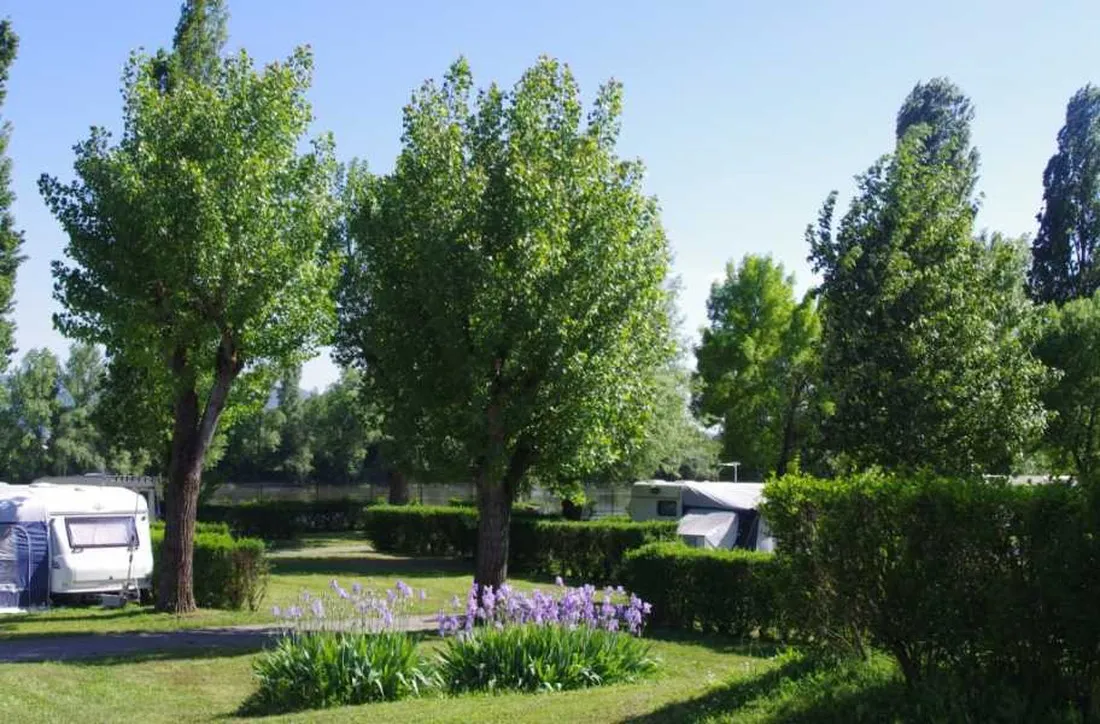 kanopee-village-glamping-trevoux-0ftih