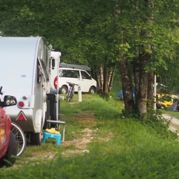 camping-aire-naturelle-municipale-montgesoye-dfpwr