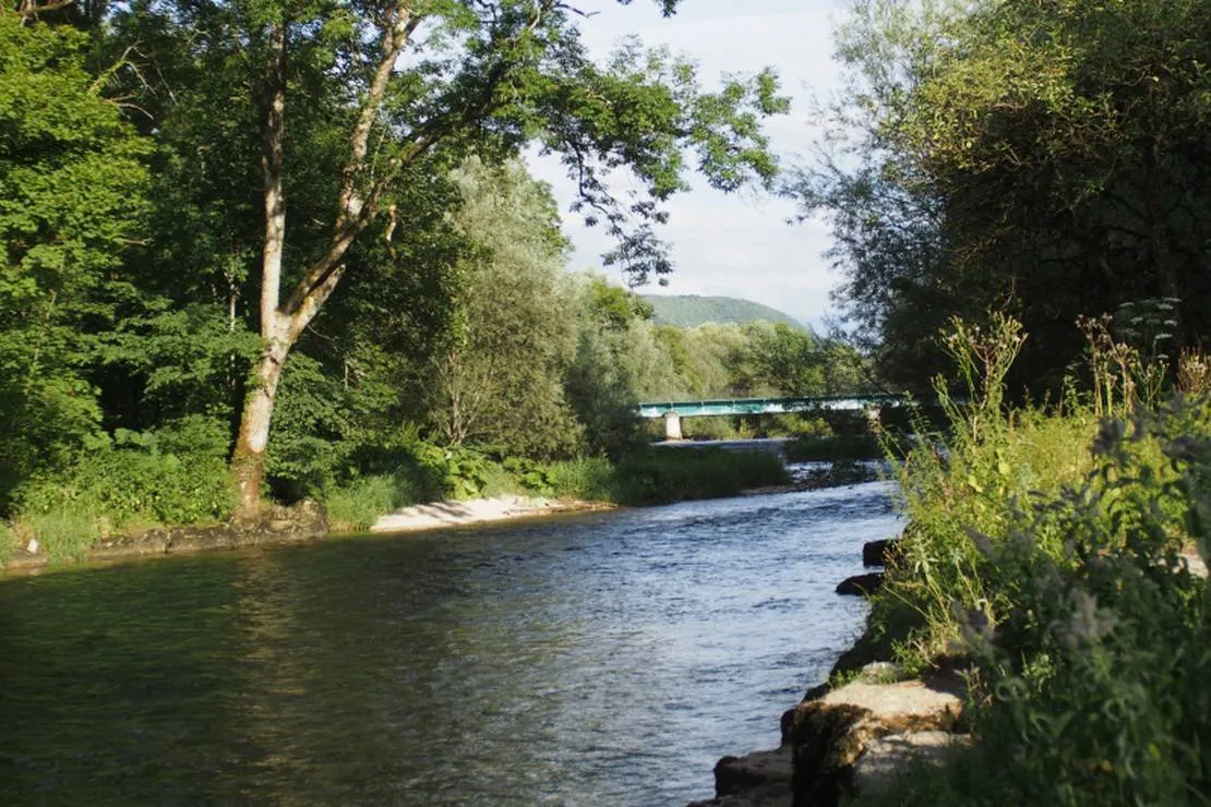 camping-aire-naturelle-municipale-montgesoye-fmjof