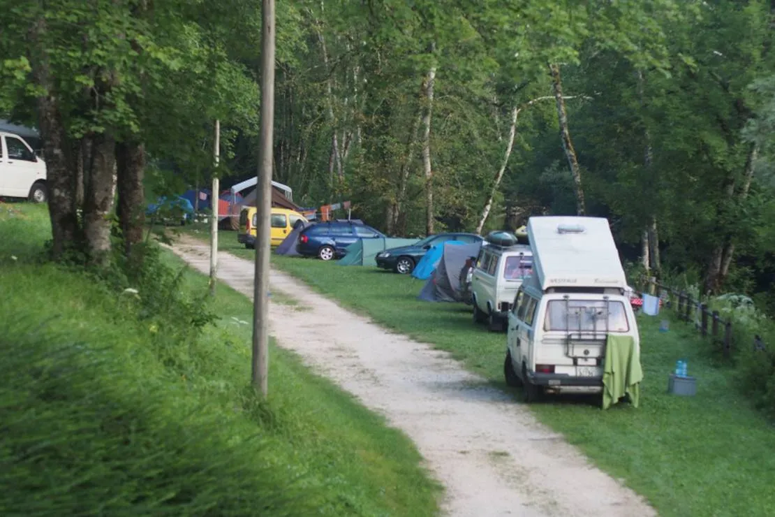 camping-aire-naturelle-municipale-montgesoye-ghjcp