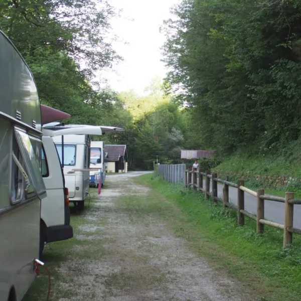 camping-aire-naturelle-municipale-montgesoye-idvkl
