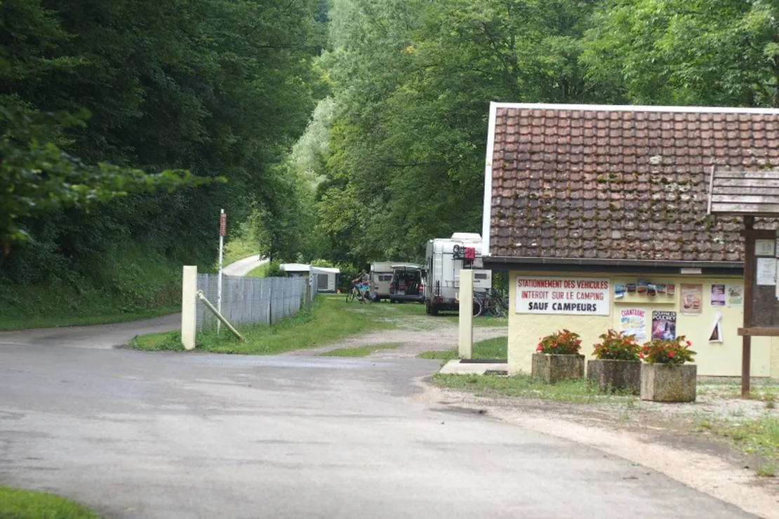 camping-aire-naturelle-municipale-montgesoye-zoftr