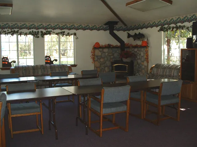sacramento-shade-rv-park-sacramento-znnep