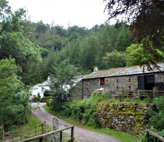 st-johns-in-the-vale-camping-barn-keswick-pms0y