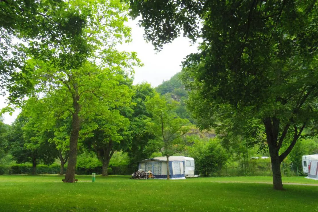 camping-municipal-les-vigneaux-entraigues-cjycx