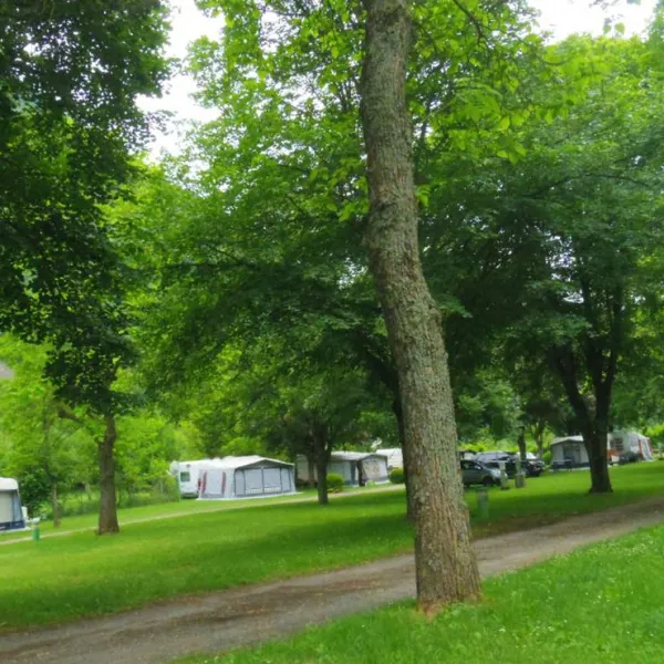 camping-municipal-les-vigneaux-entraigues-mqqvo