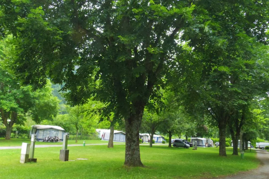 camping-municipal-les-vigneaux-entraigues-oh9zn