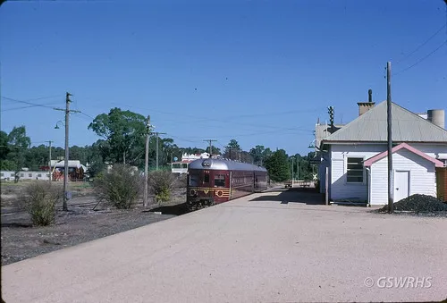tocomwal-main-beach-campground-tocumwal-x1pdr