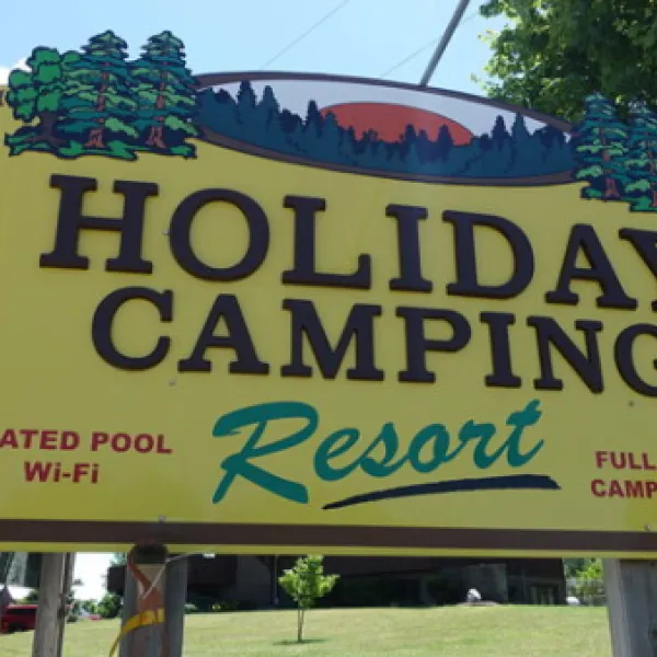 holiday-camping-resort-new-era-f1uuk