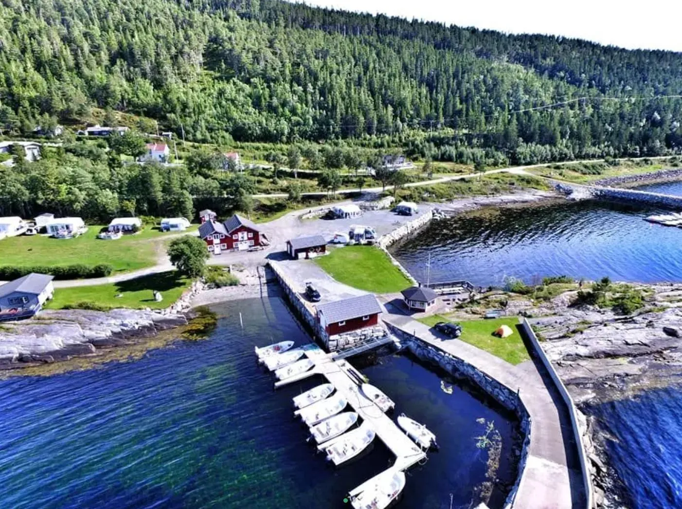 bjorkvik-hytteutleie-og-camping-rakvag-u8cii