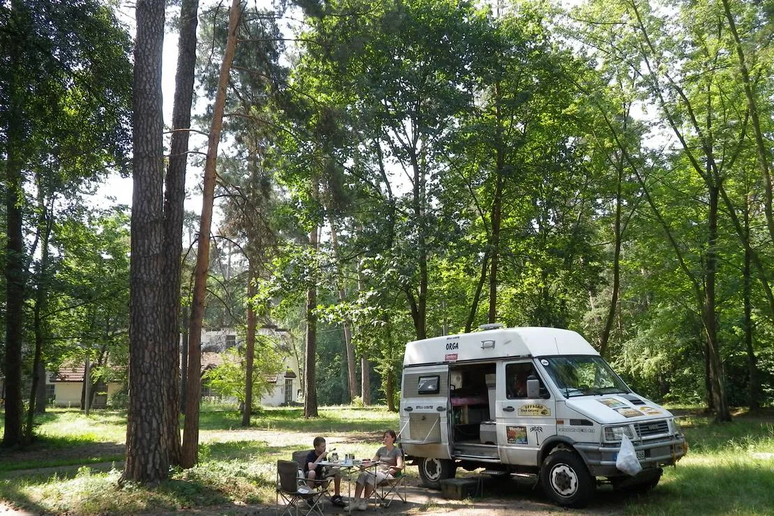 camping-prolisok-kiew-omzlo