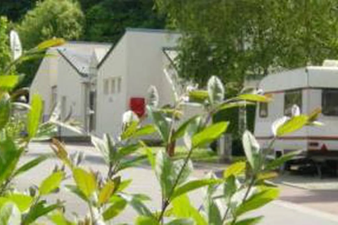 camping-municipal-la-coletterie-st-etienne-de-montluc-b38ib