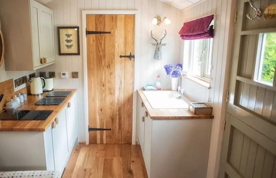 brosterfield-farm-foolow-nymkz