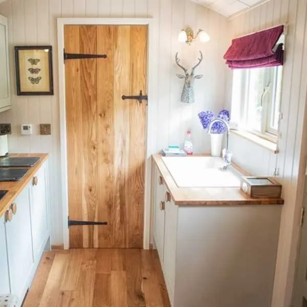 brosterfield-farm-foolow-nymkz