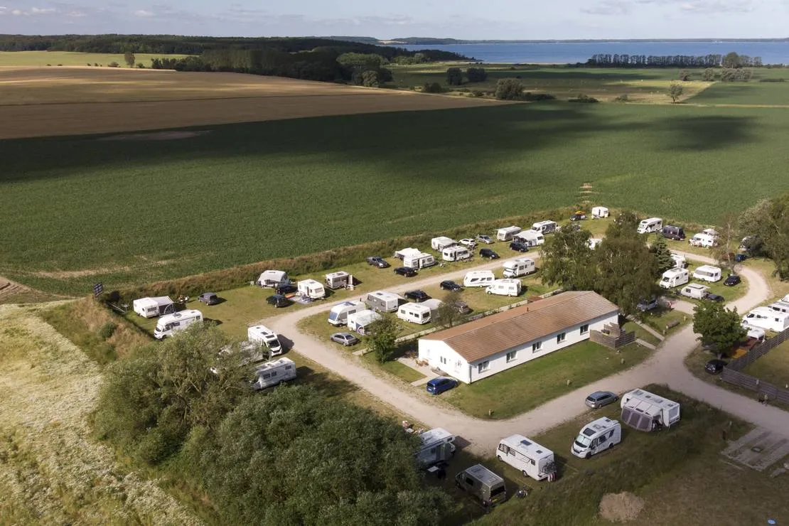 mobil-camping-de-klomp-sagard-cropu