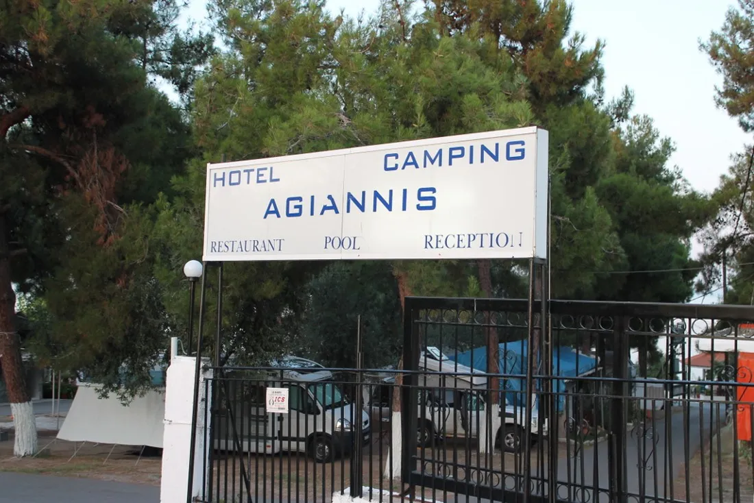 agiannis-finikounda-en-methoni-d2dxf