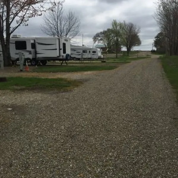 presque-isle-passage-rv-park-cabin-rentals-fairview-b0r09