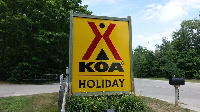 traverse-city-koa-buckley-komqs