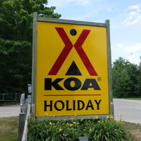 traverse-city-koa-buckley-komqs