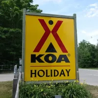 traverse-city-koa-buckley-komqs