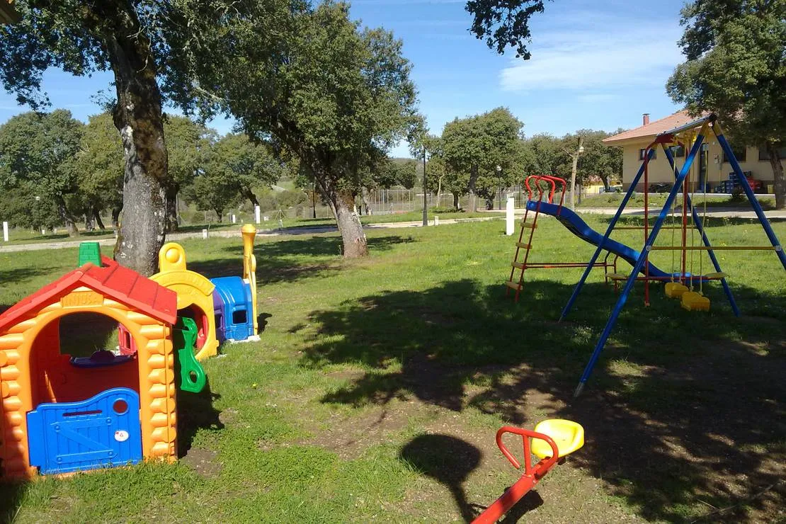 camping-sierra-de-la-culebra-figueruela-de-arriba-tynih