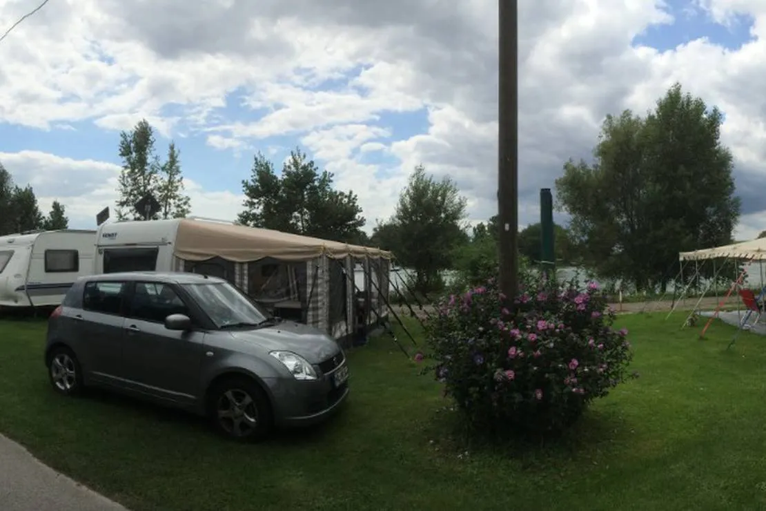 camping-am-strandbad-mannheim-neckarau-jy5ut