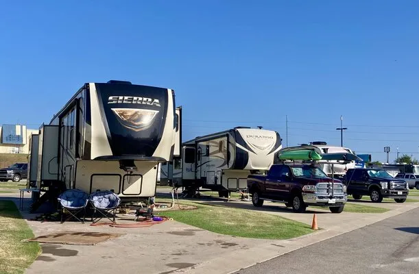 roadrunner-rv-park-oklahoma-city-iqrhp
