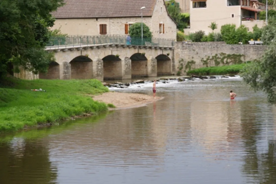 le-gue-savigny-sur-grosne-nhv6z