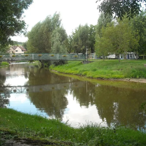 le-gue-savigny-sur-grosne-oadng