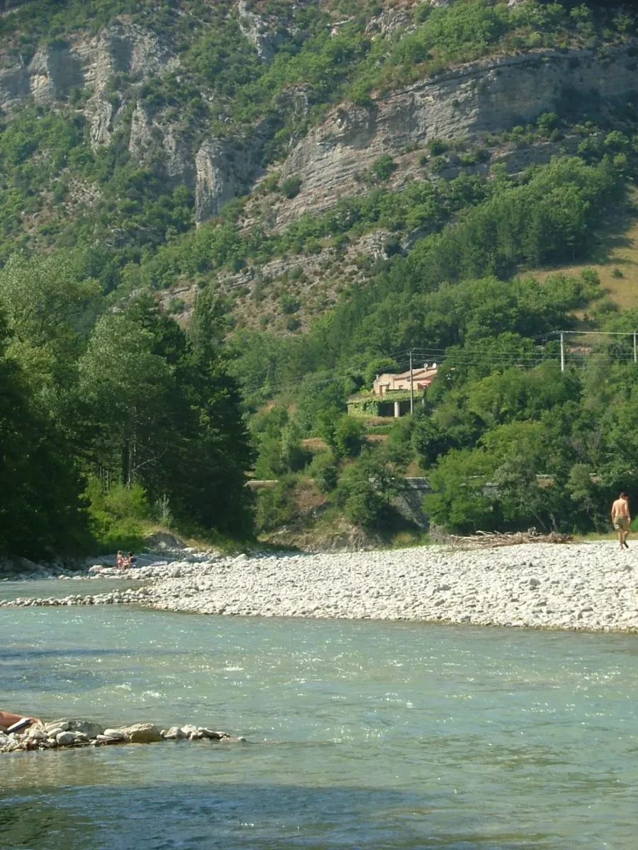la-clairette-saillans-djtub