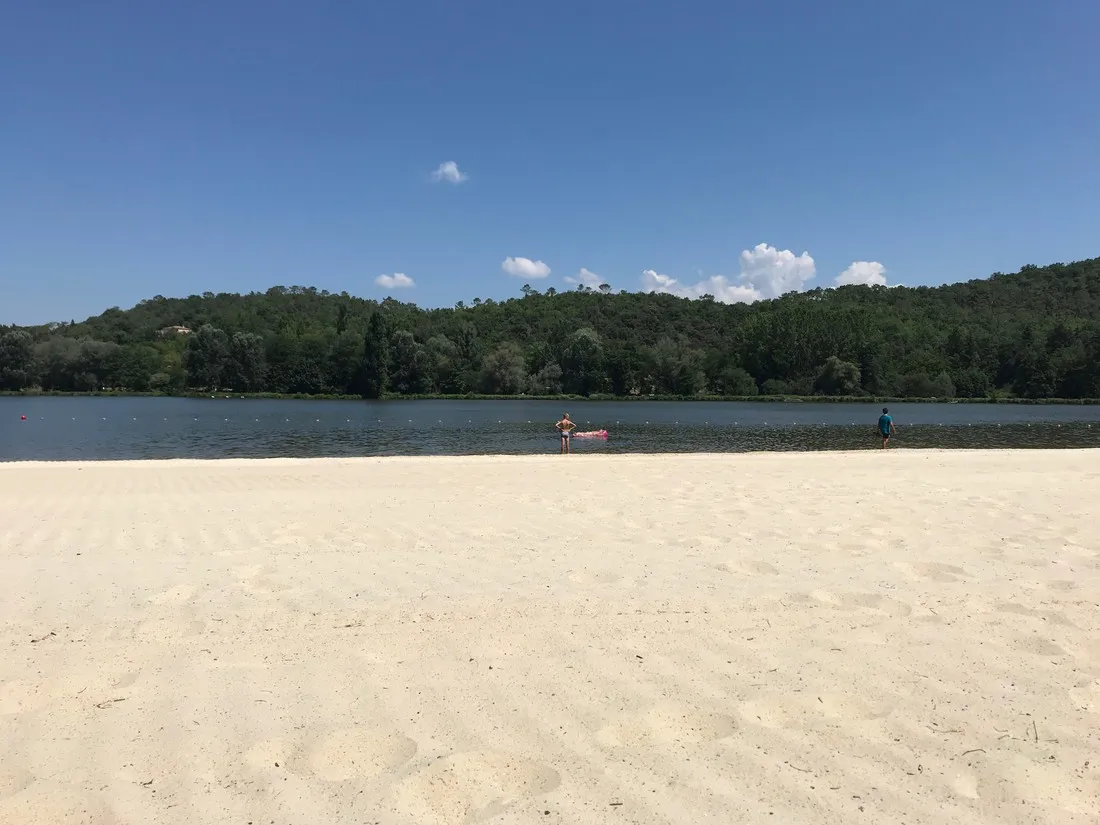du-lac-de-grolejac-grolejac-dordogne-pc2fv