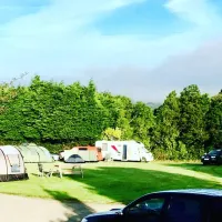tregroes-caravan-camping-glamping-park-pembrokeshire-b5jeq