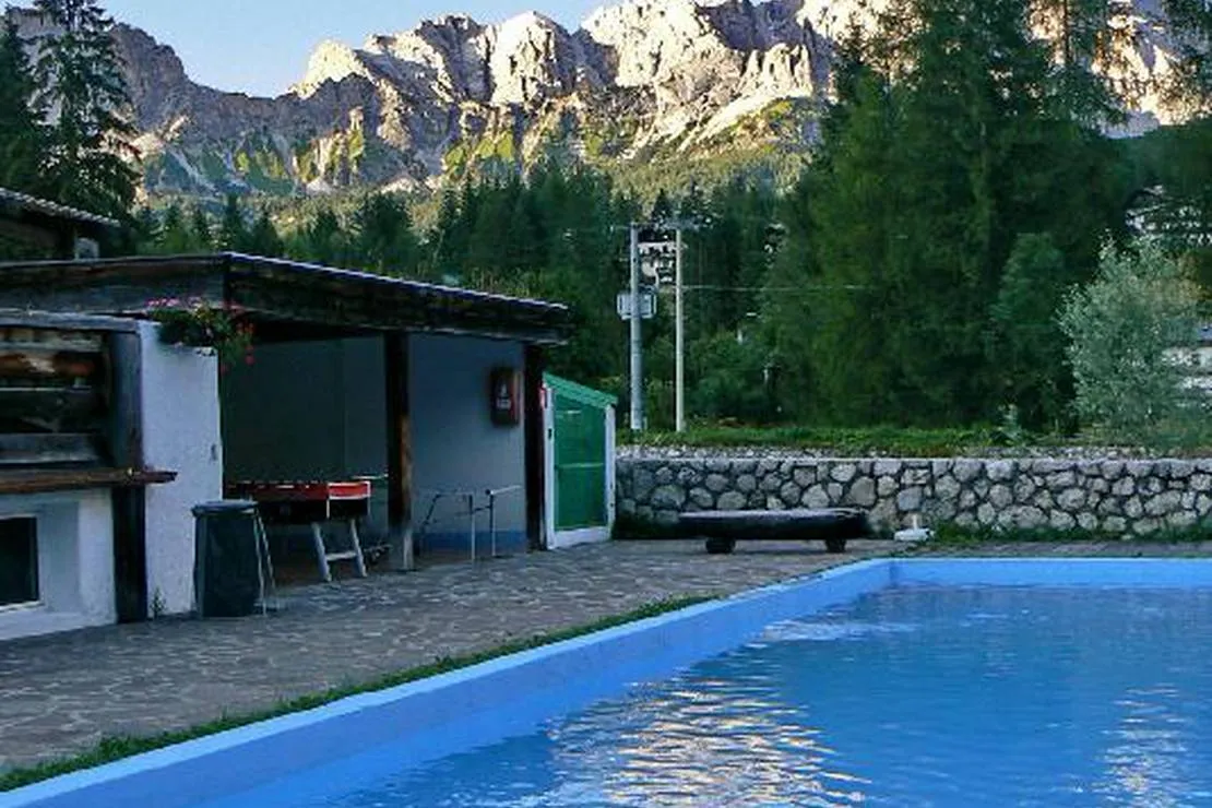 cortina-cortina-d-ampezzo-i0wb9