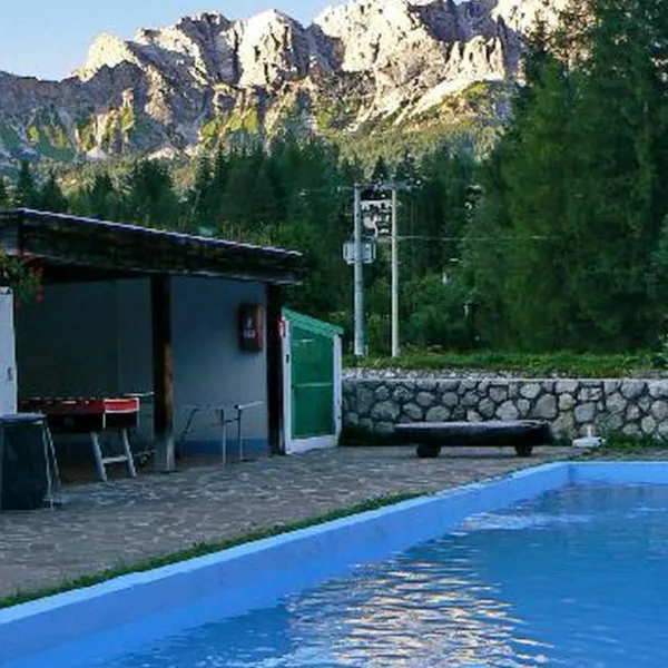cortina-cortina-d-ampezzo-i0wb9