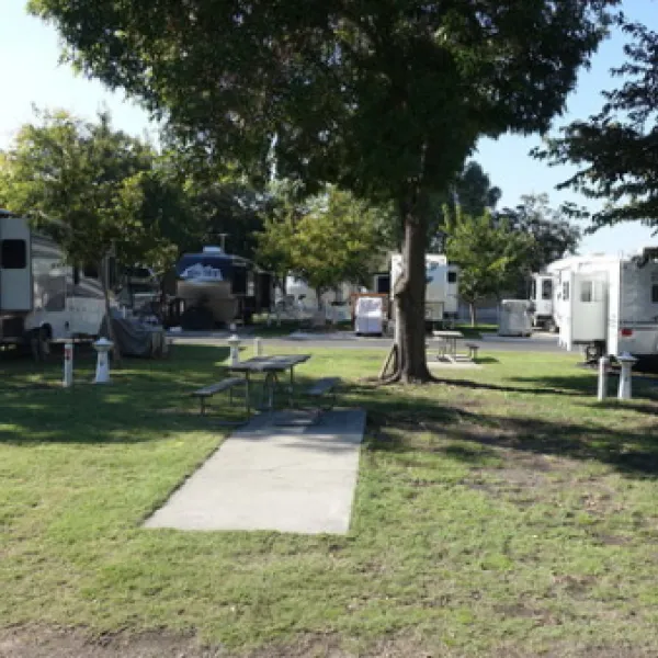 sugar-barge-rv-resort-marina-bethel-island-iaabm
