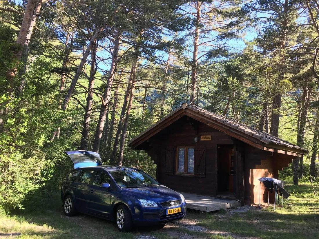 le-parc-des-serigons-montmaur-sd5v1
