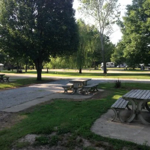 big-red-barn-rv-park-carthage-ieelz