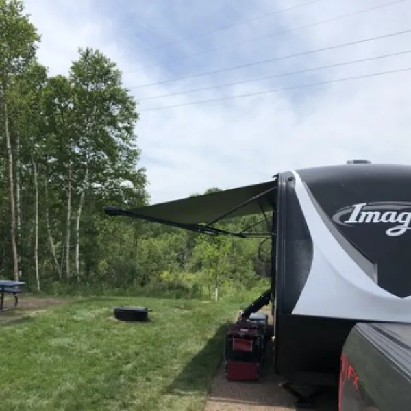black-beach-campground-silver-bay-sogsv
