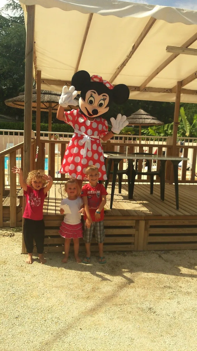 le-chassezac-ruoms-sampzon-ardeche-wd64h