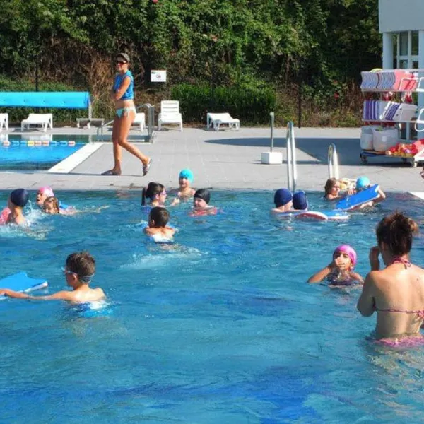 camping-les-portes-de-lanjou-durtal-clxt5