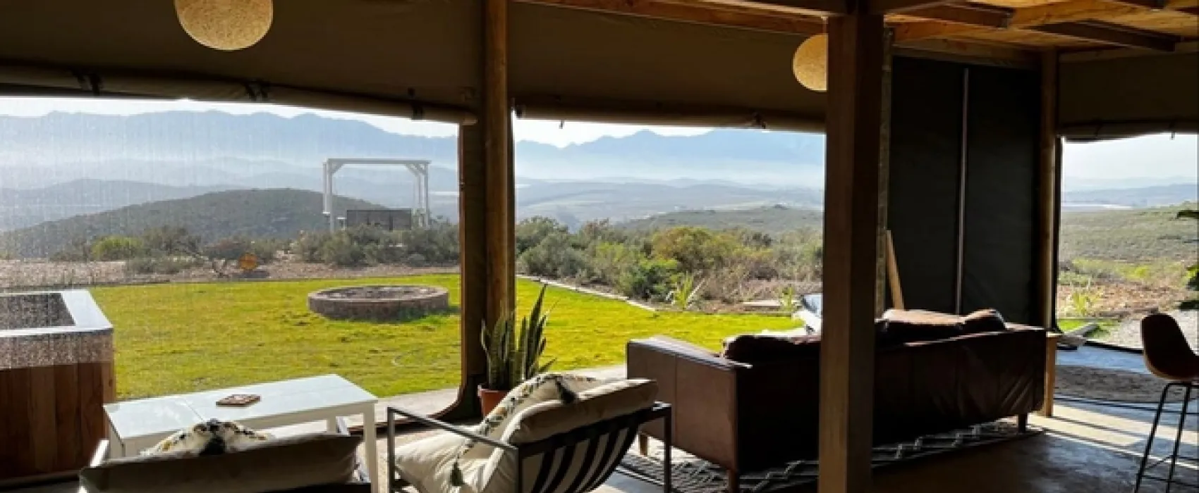 Smitten Glamping