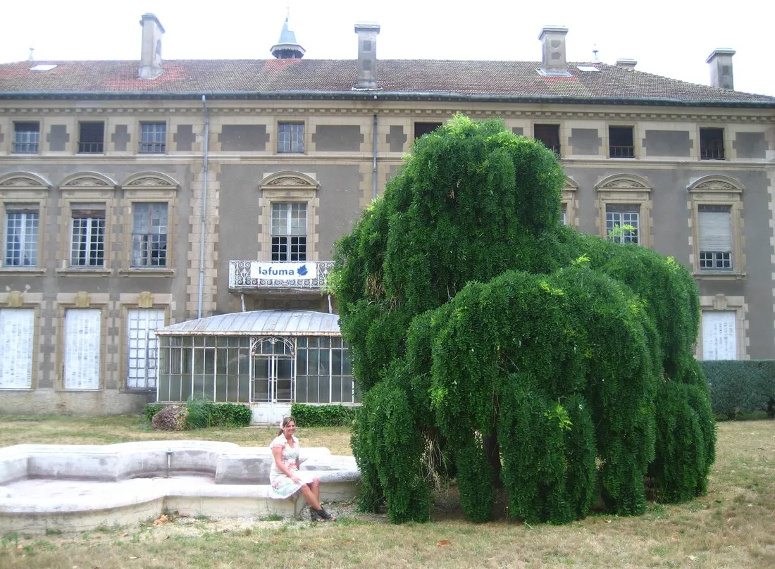 international-chateau-de-la-perouze-manthes-fo4f7