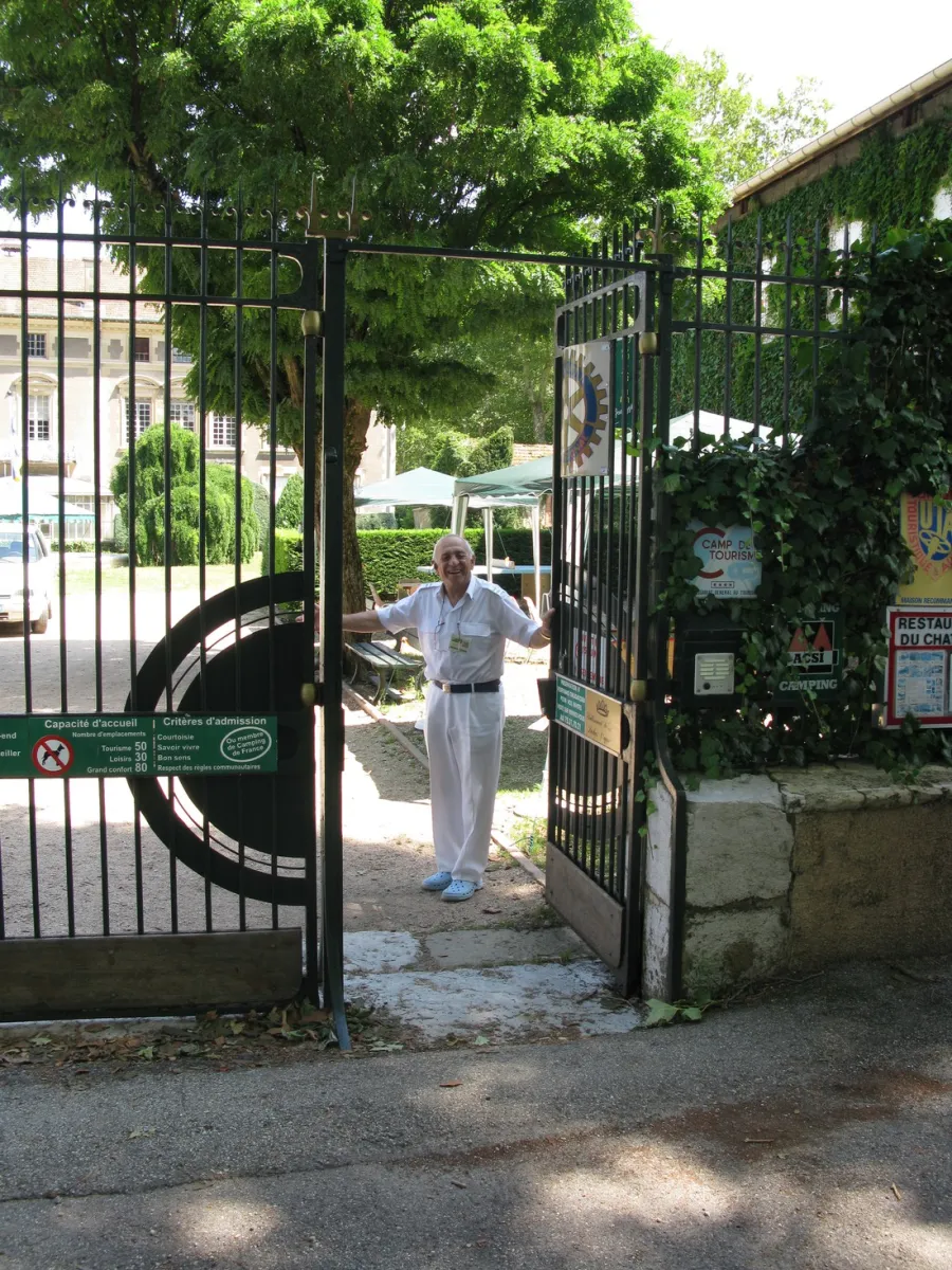 international-chateau-de-la-perouze-manthes-mvlmr