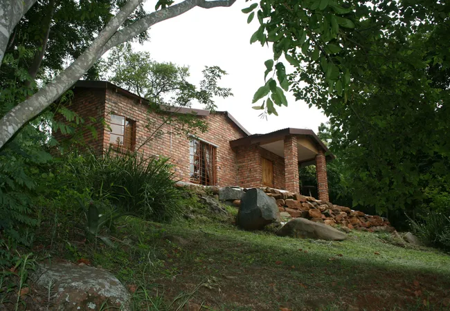 elangeni-holiday-camp-elands-valley-waterval-boven-jrrtk