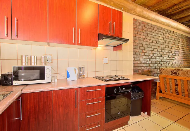 elangeni-holiday-camp-elands-valley-waterval-boven-k3ule