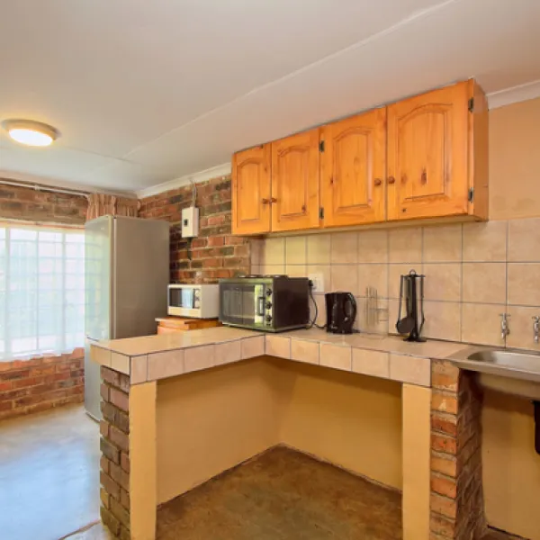 elangeni-holiday-camp-elands-valley-waterval-boven-r3hnl