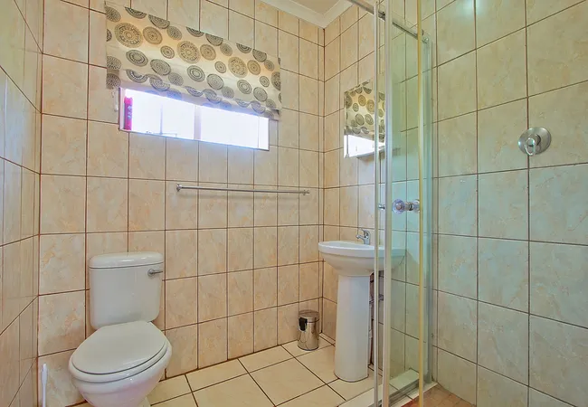 elangeni-holiday-camp-elands-valley-waterval-boven-wel9x